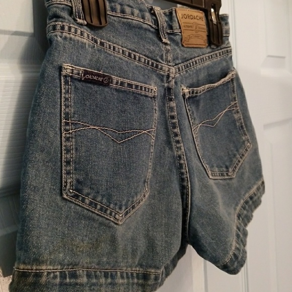 Low rise jean shorts style 2 - Picture 3 of 5